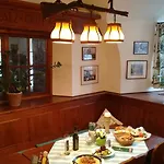 Altstadt- Und Businesshotel Pfaubraeu - Brauereigasthof - Fruehstuecksbuffet - Kostenfreie Radgarage - Hunde Willkommen 3*