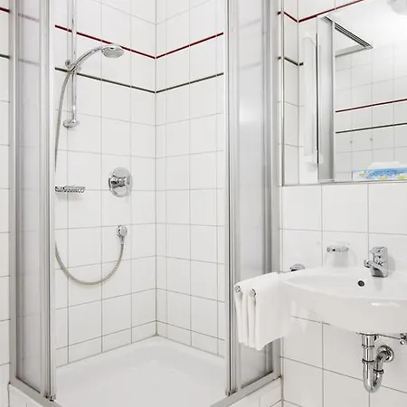 Altstadt- Und Businesshotel Pfaubraeu - Brauereigasthof - Fruehstuecksbuffet - Kostenfreie Radgarage - Hunde Willkommen Hotel 3*