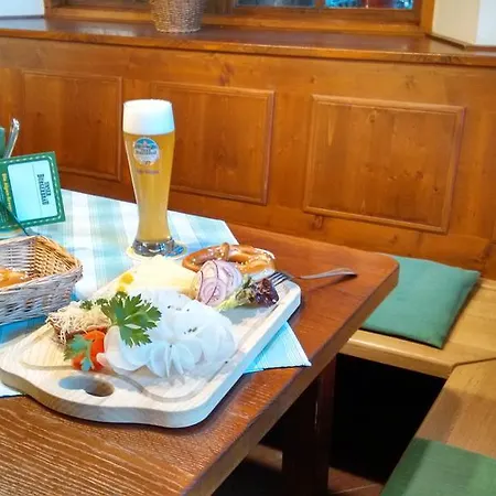 Altstadt- Und Businesshotel Pfaubraeu - Brauereigasthof - Fruehstuecksbuffet - Kostenfreie Radgarage - Hunde Willkommen Hotel 3*