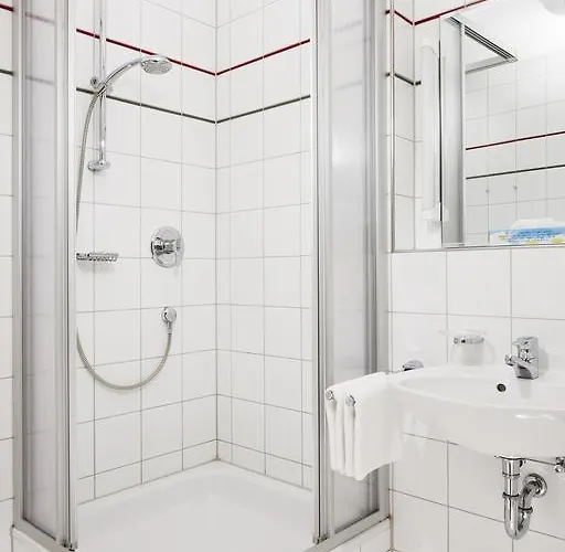 Altstadt- Und Businesshotel Pfaubraeu - Brauereigasthof - Fruehstuecksbuffet - Kostenfreie Radgarage - Hunde Willkommen Hotel 3*