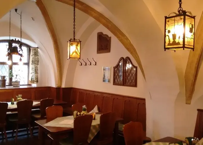 Altstadt- Und Businesshotel Pfaubraeu - Brauereigasthof - Fruehstuecksbuffet - Kostenfreie Radgarage - Hunde Willkommen