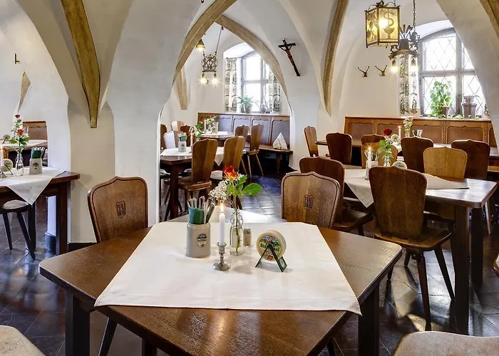 Altstadt- Und Businesshotel Pfaubraeu - Brauereigasthof - Fruehstuecksbuffet - Kostenfreie Radgarage - Hunde Willkommen 3*