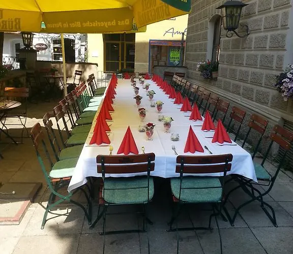 Altstadt- Und Businesshotel Pfaubraeu - Brauereigasthof - Fruehstuecksbuffet - Kostenfreie Radgarage - Hunde Willkommen 3*