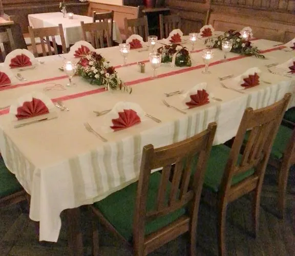 Altstadt- Und Businesshotel Pfaubraeu - Brauereigasthof - Fruehstuecksbuffet - Kostenfreie Radgarage - Hunde Willkommen 3*