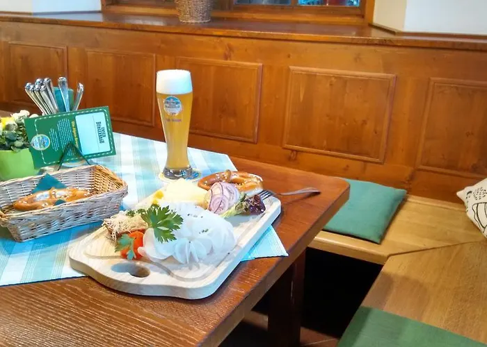 Altstadt- Und Businesshotel Pfaubraeu - Brauereigasthof - Fruehstuecksbuffet - Kostenfreie Radgarage - Hunde Willkommen Hotel 3*